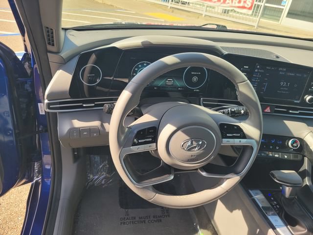 Used 2021 Hyundai Elantra SEL w/ Convenience Package FWD image 30