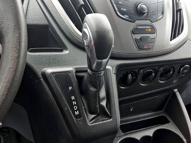 Certified 2019 Ford Transit 250 130 Low Roof RWD image 18
