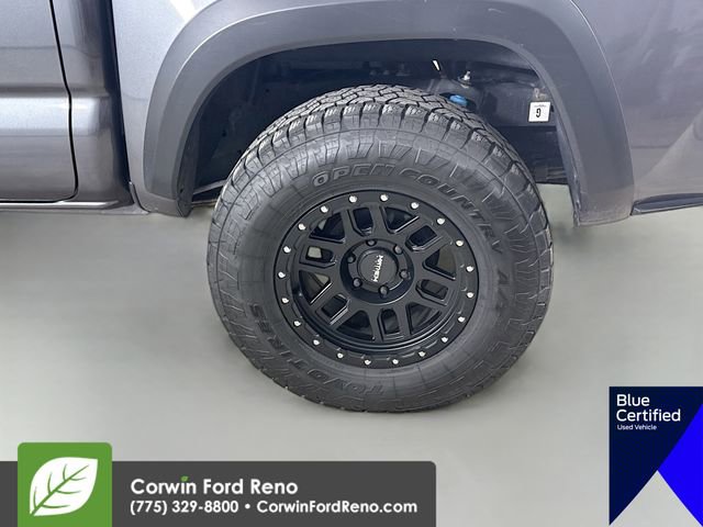 Used 2022 Toyota Tacoma TRD Off-Road w/ TRD Premium Off Road Package AWD/4WD image 36