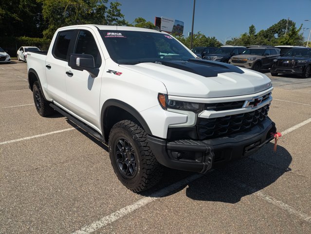 Used 2023 Chevrolet Silverado 1500 ZR2 w/ ZR2 Bison Edition AWD/4WD image 3