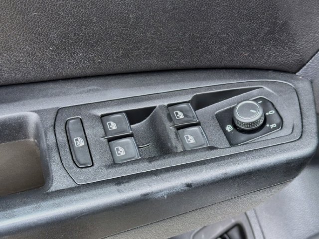 Used 2018 Volkswagen Atlas SEL AWD/4WD image 24