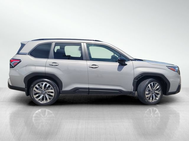 Used 2025 Subaru Forester Touring w/ Popular Package - Touring AWD/4WD image 3