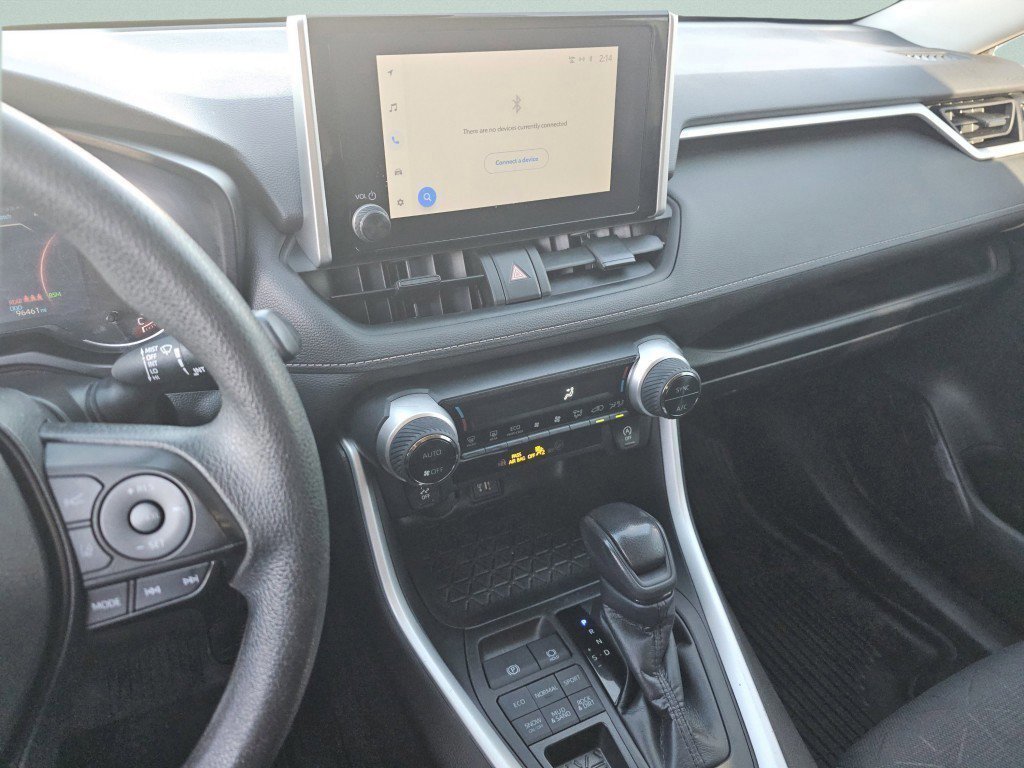 Used 2023 Toyota RAV4 XLE image 30