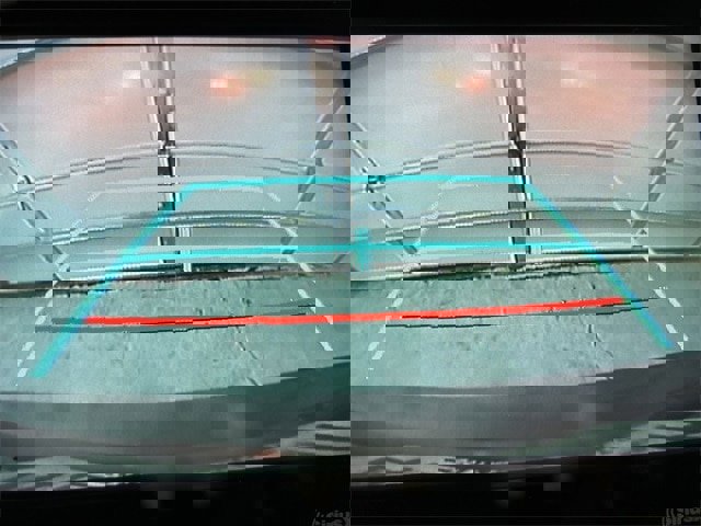 Used 2024 Toyota Camry SE image 9