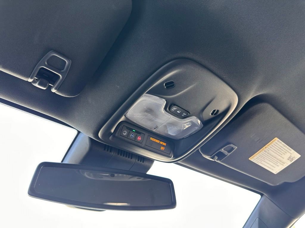 Used 2023 Chevrolet Colorado Z71 w/ Z71 Convenience Package 2 image 24