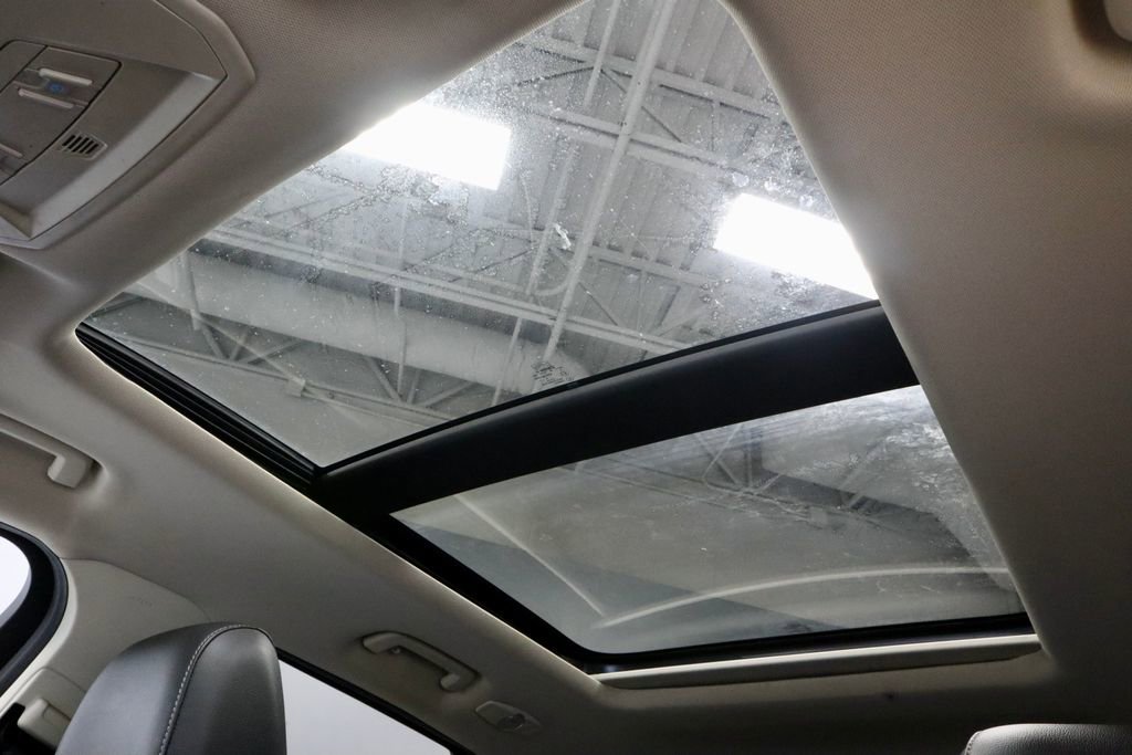 Certified 2017 Ford Escape Titanium image 34