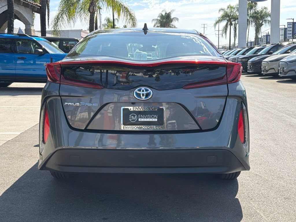 Used 2020 Toyota Prius Prime LE FWD image 11