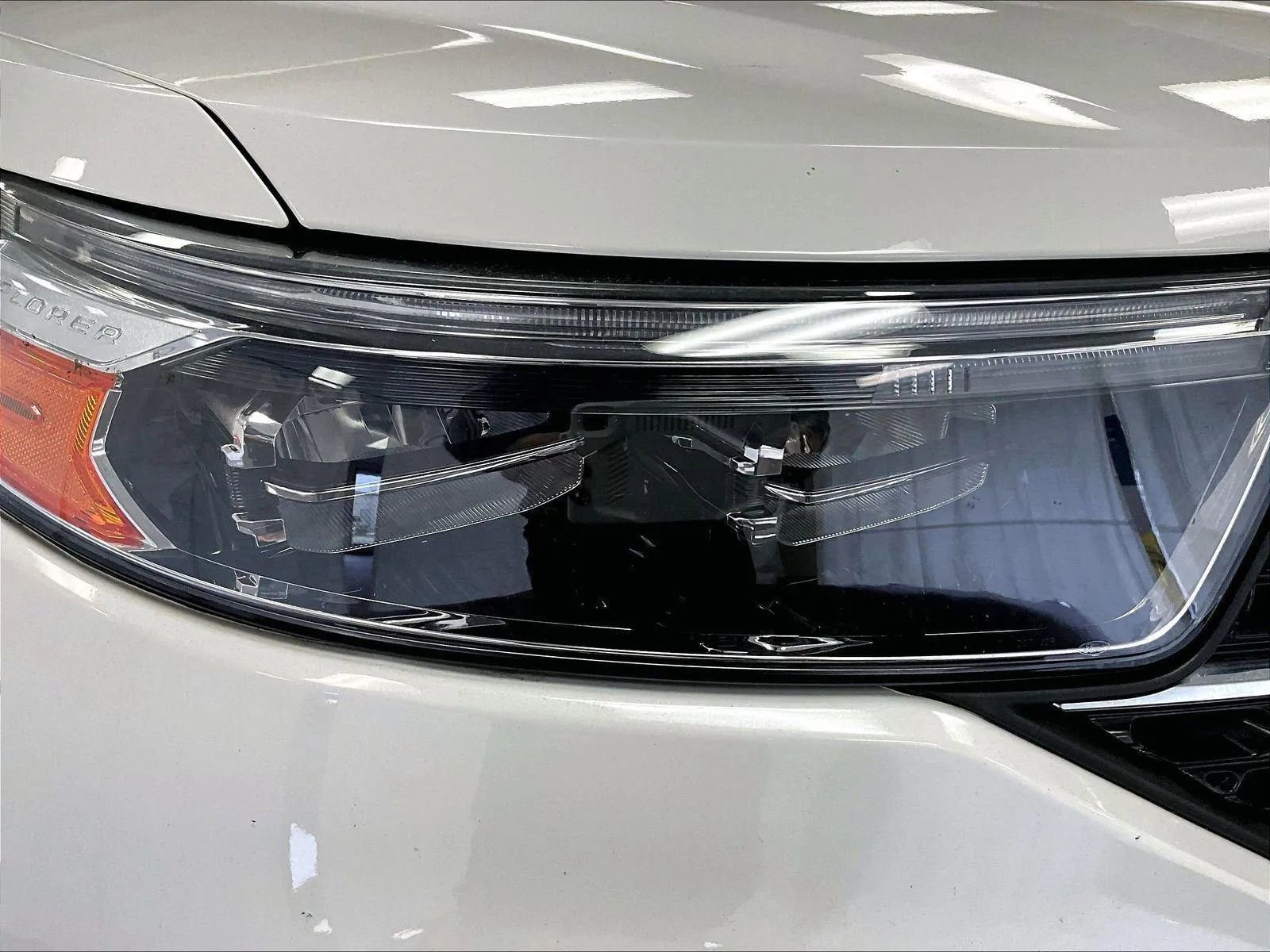 Certified 2020 Ford Explorer XLT w/ Equipment Group 202A image 28