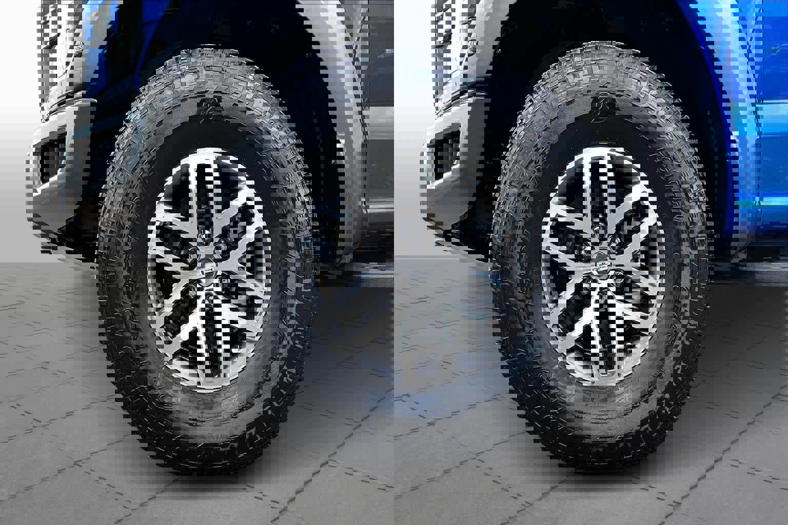 Certified 2018 Ford F150 Raptor w/ Equipment Group 802A Luxury image 15