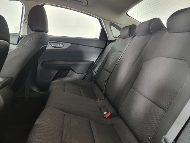 Used 2021 Kia Forte LXS FWD image 14