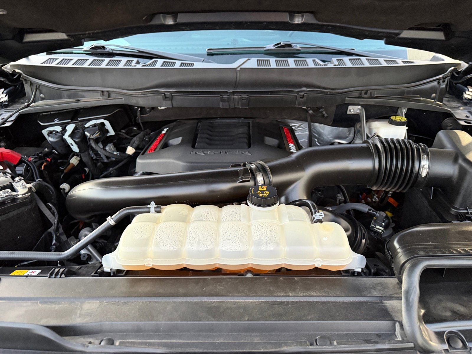 Certified 2023 Ford F150 Raptor w/ Raptor Carbon Fiber Package AWD/4WD image 33