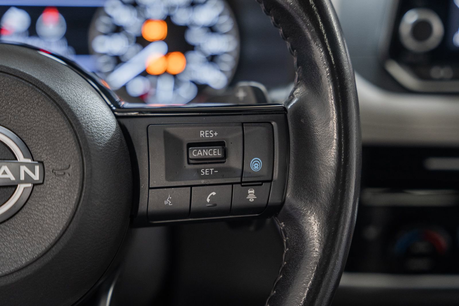 Used 2023 Nissan Rogue SL image 31