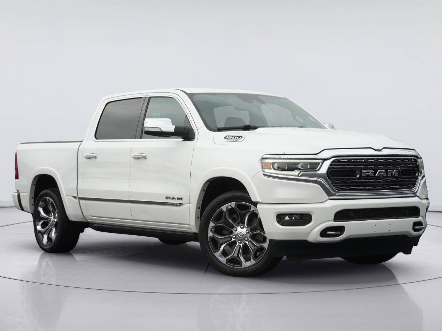 Used 2020 RAM 1500 Limited AWD/4WD image 2