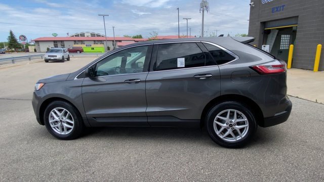 Certified 2023 Ford Edge SEL w/ Convenience Package AWD/4WD image 7