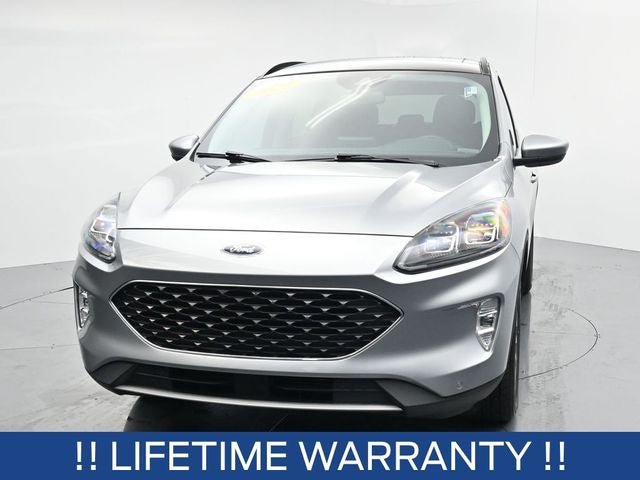 Certified 2022 Ford Escape Titanium w/ Class II Trailer Tow Package AWD/4WD image 3