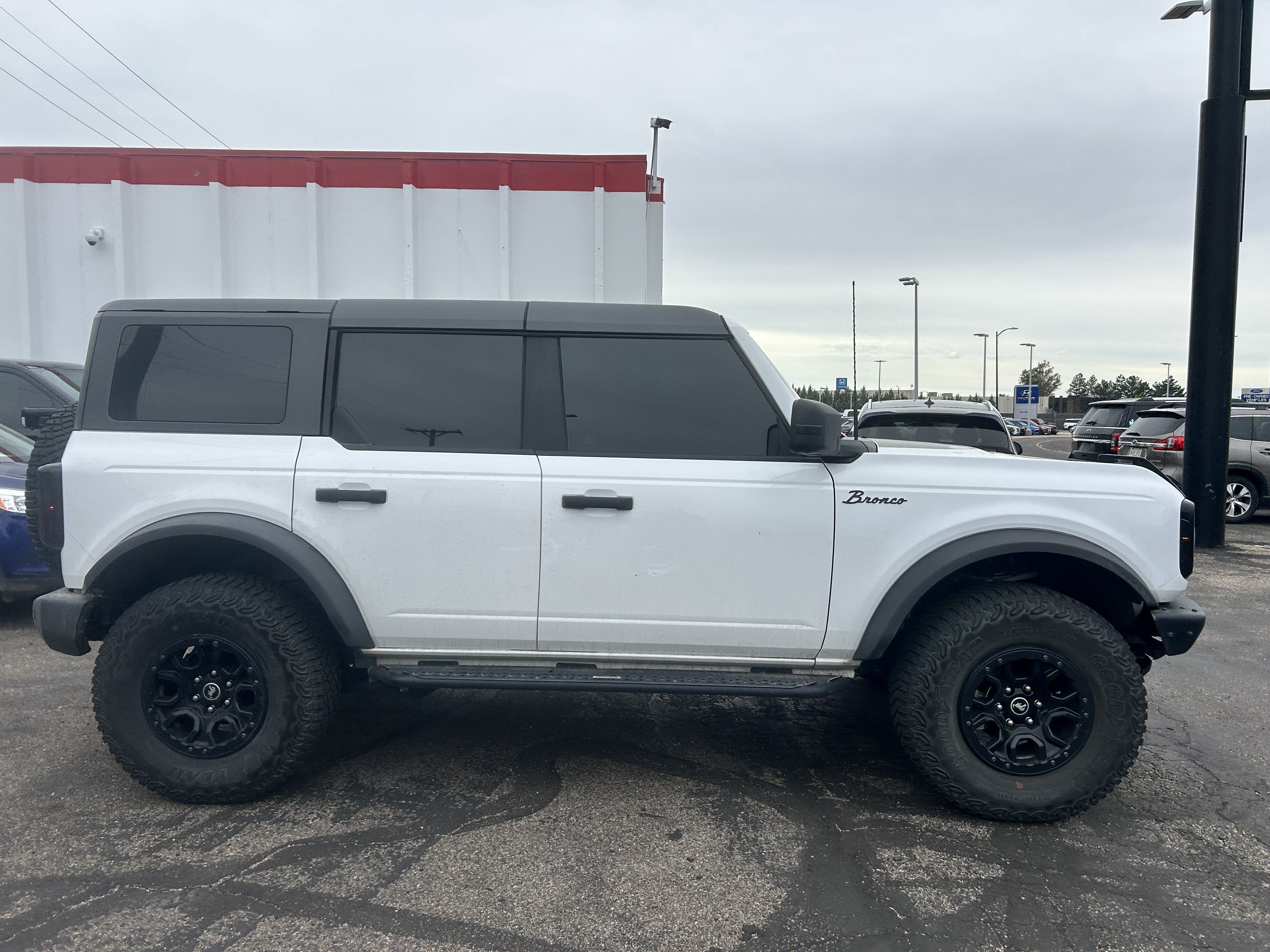 Certified 2023 Ford Bronco Wildtrak AWD/4WD image 7