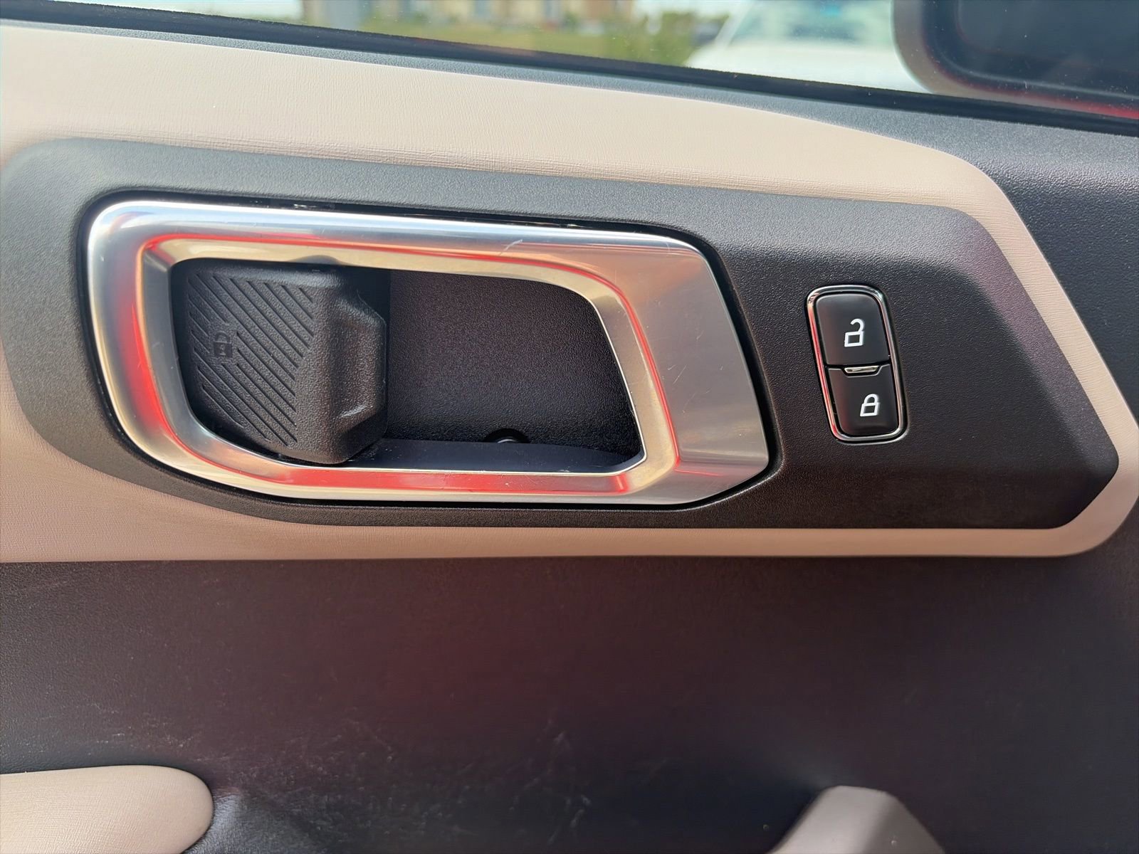 Certified 2022 Ford Bronco Wildtrak image 15