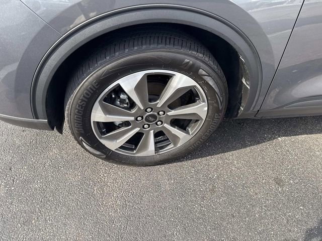 Certified 2024 Ford Escape Platinum image 16