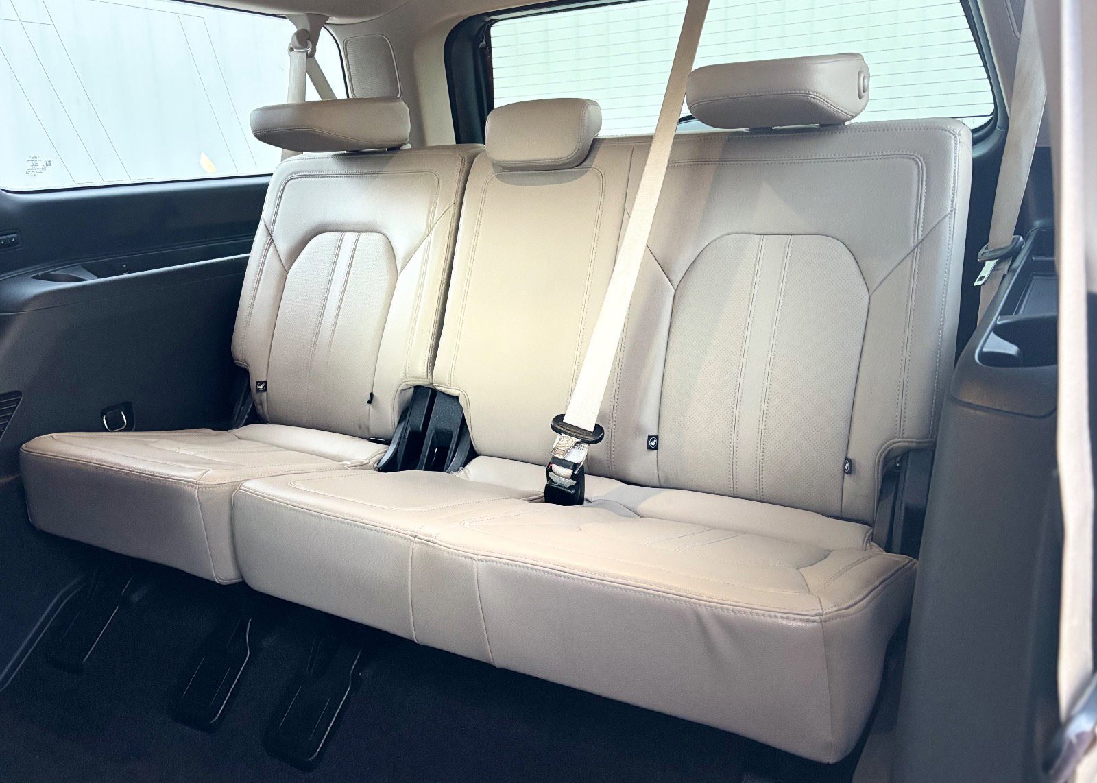 Certified 2022 Ford Expedition Max Limited image 25