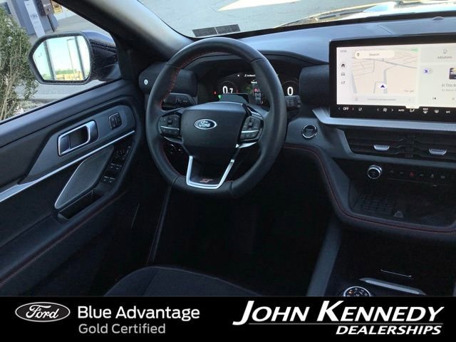 Certified 2025 Ford Explorer ST image 19