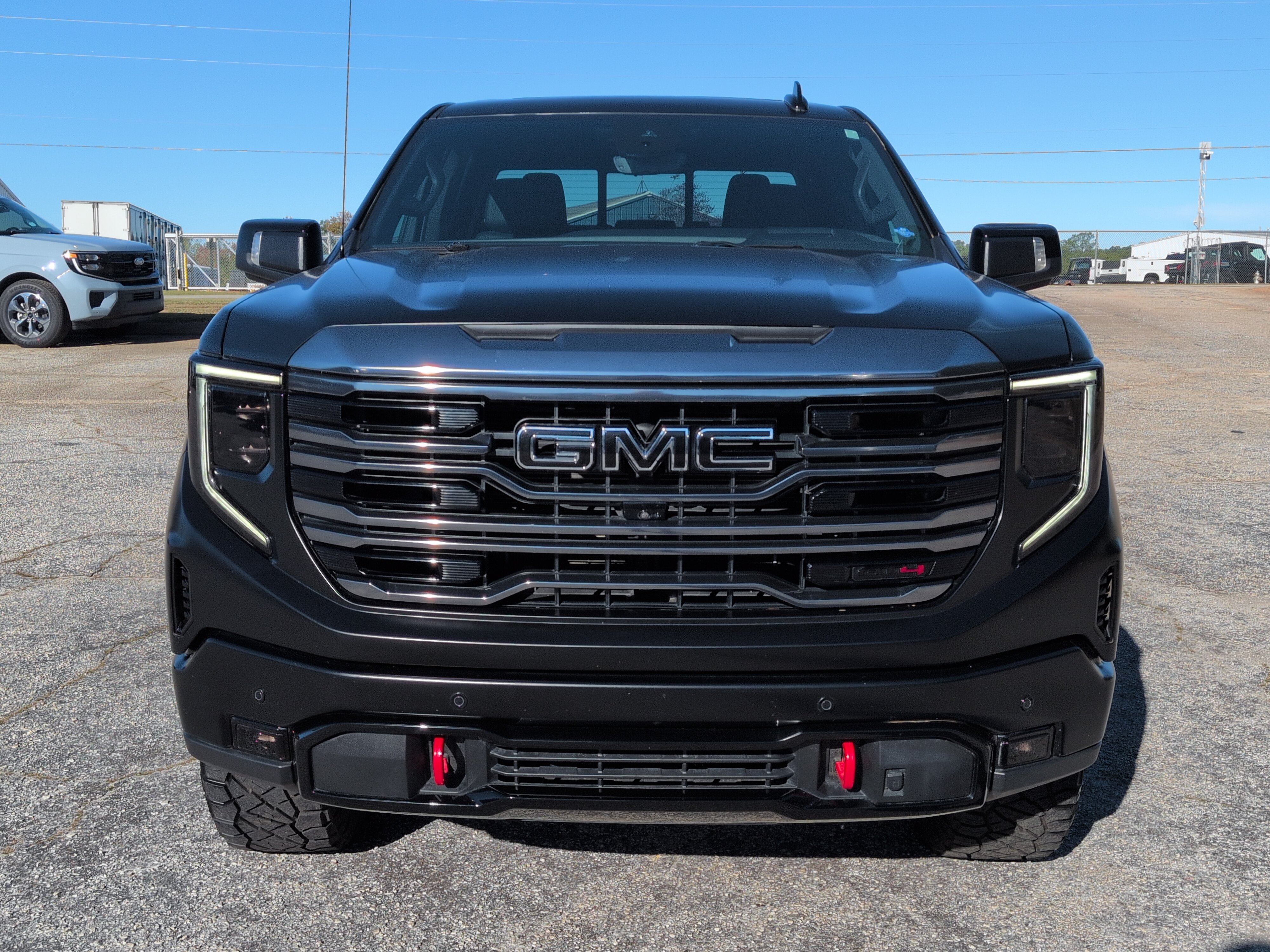 Used 2023 GMC Sierra 1500 AT4 w/ Technology Package AWD/4WD image 7