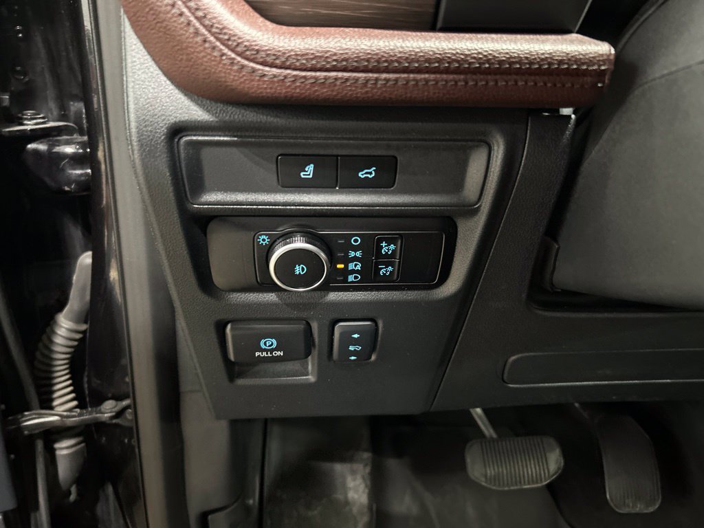 Certified 2024 Ford Expedition Limited AWD/4WD image 13