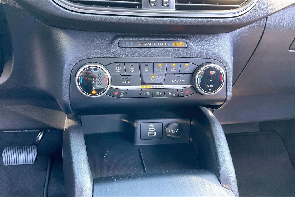 Certified 2024 Ford Escape Active AWD/4WD image 36