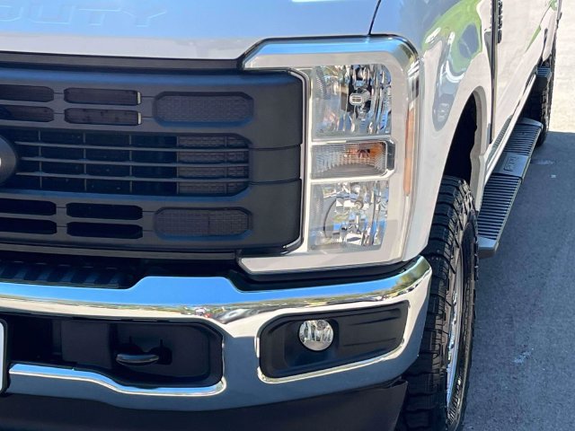Certified 2026 Ford F250 XL w/ FX4 Off-Road Package AWD/4WD image 9