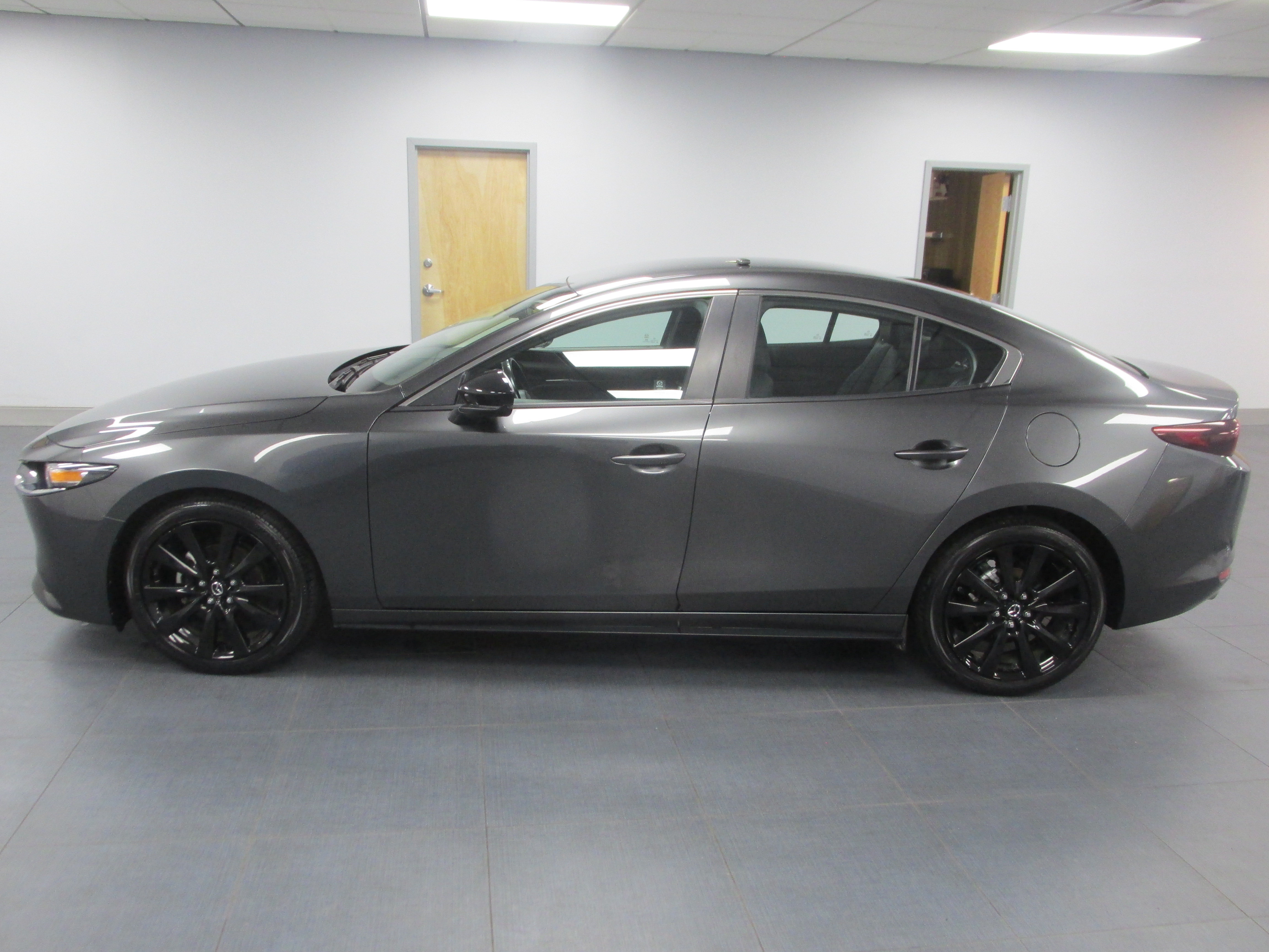 Used 2024 MAZDA MAZDA3 s FWD image 8