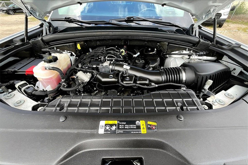 Used 2022 Jeep Grand Cherokee L Limited image 10