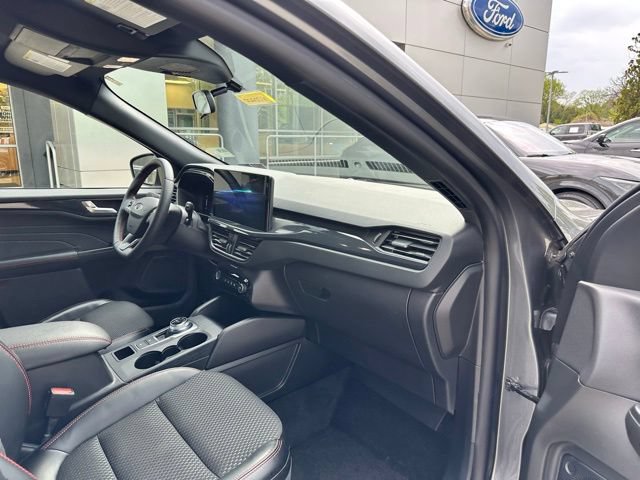 Certified 2024 Ford Escape ST-Line w/ Tech Pack #1 AWD/4WD image 50