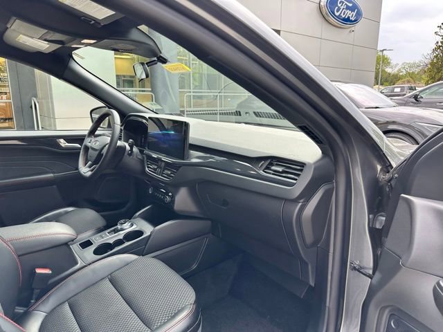 Certified 2024 Ford Escape ST-Line w/ Tech Pack #1 AWD/4WD image 50
