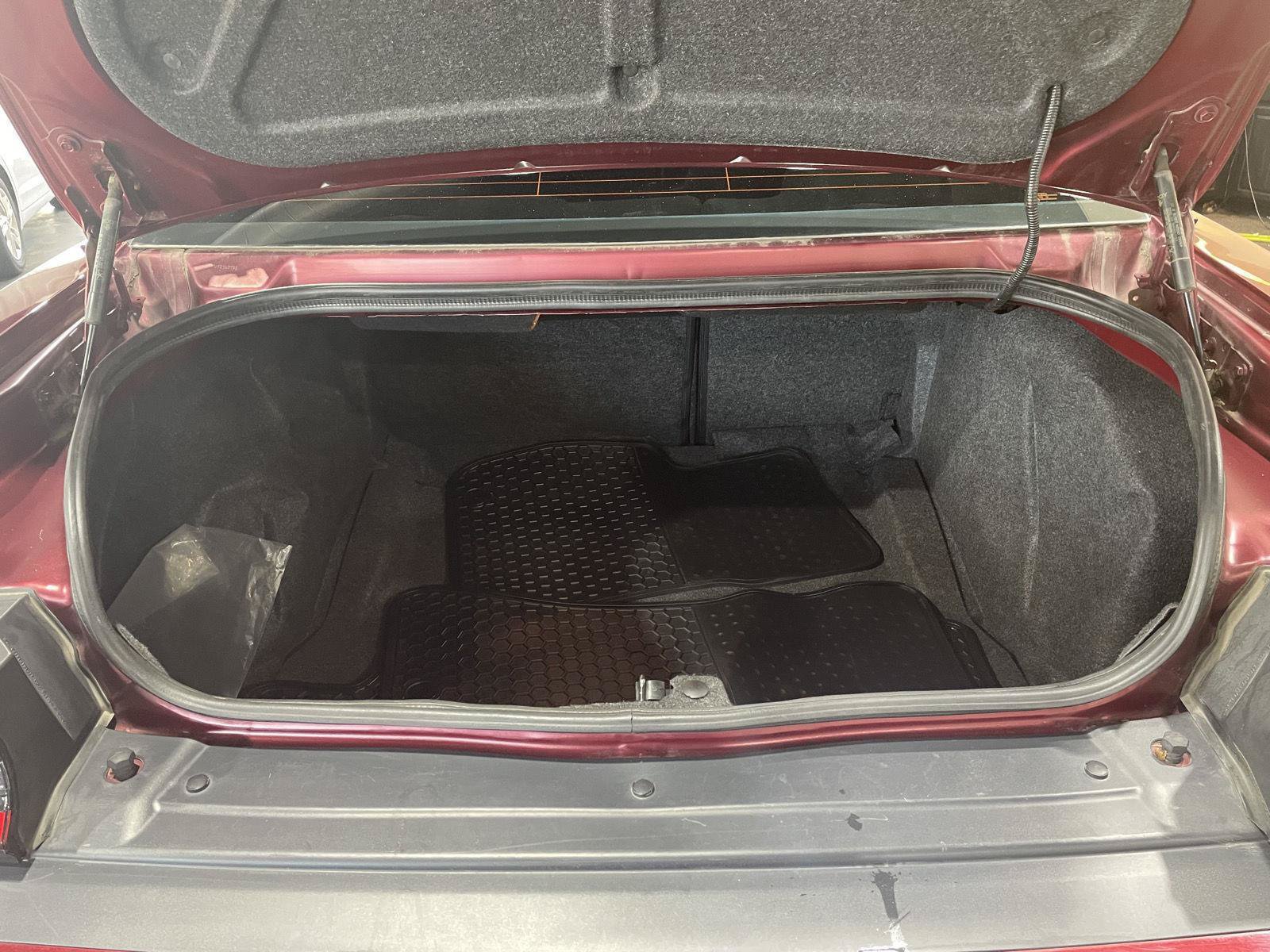 Used 2019 Dodge Challenger SXT RWD image 30