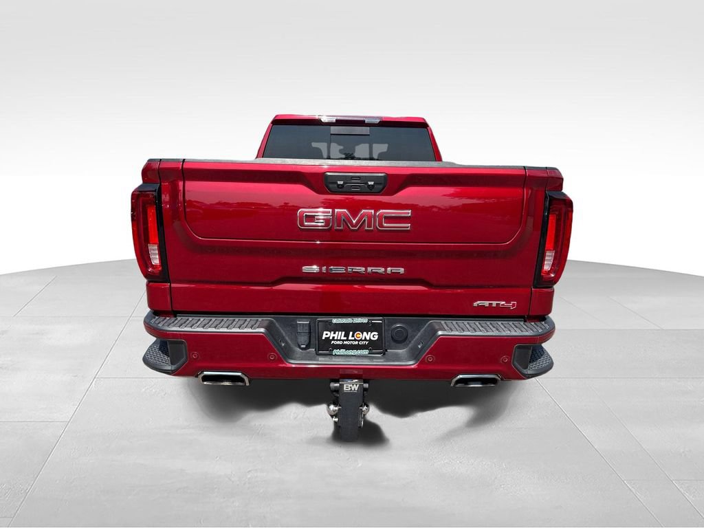 Used 2024 GMC Sierra 1500 AT4 w/ AT4 Premium Package AWD/4WD image 8