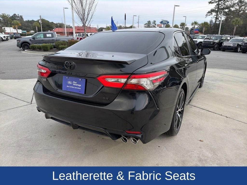 Used 2018 Toyota Camry SE image 5