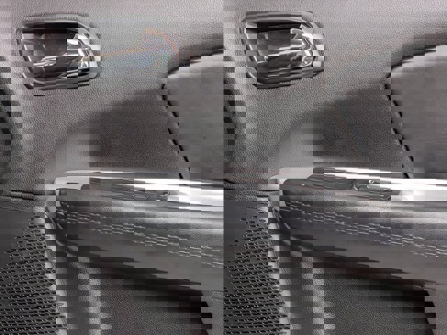 Used 2020 Dodge Journey SE w/ Blacktop Package image 32