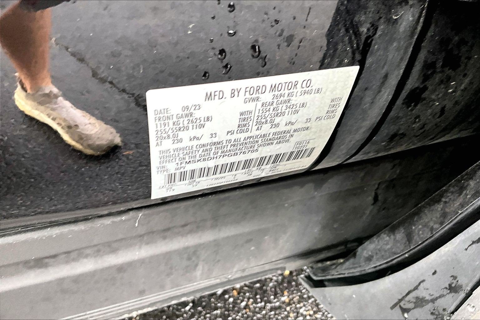 Certified 2023 Ford Explorer XLT w/ Equipment Group 202A AWD/4WD image 37