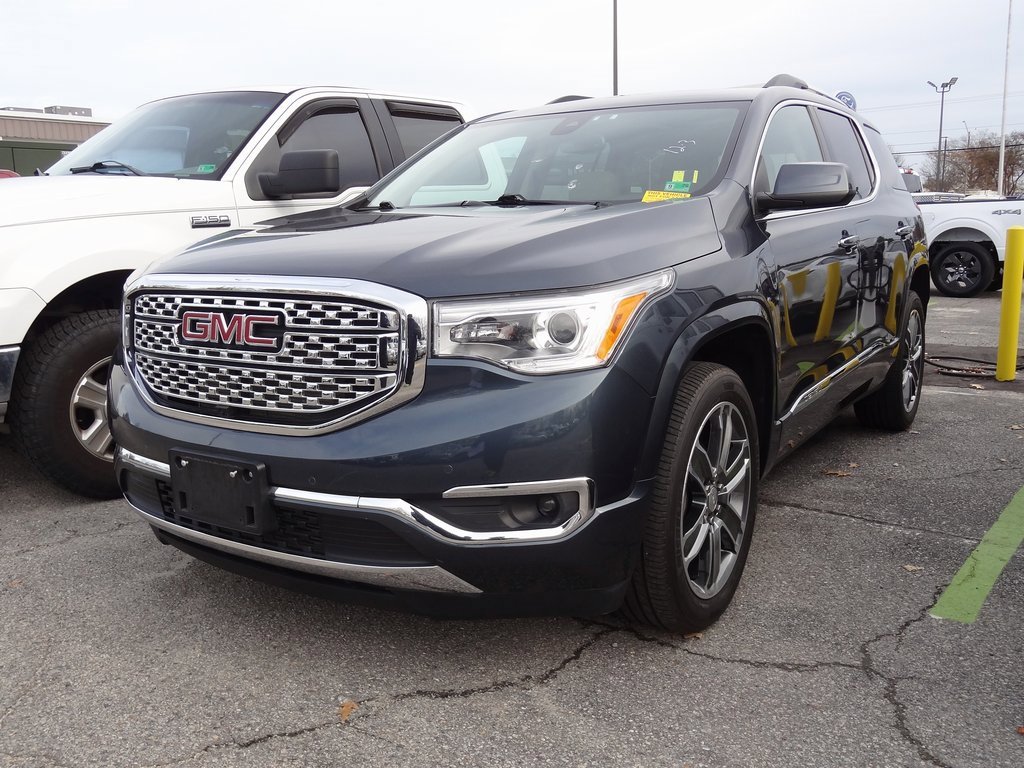 Used 2019 GMC Acadia Denali w/ Technology Package image 3