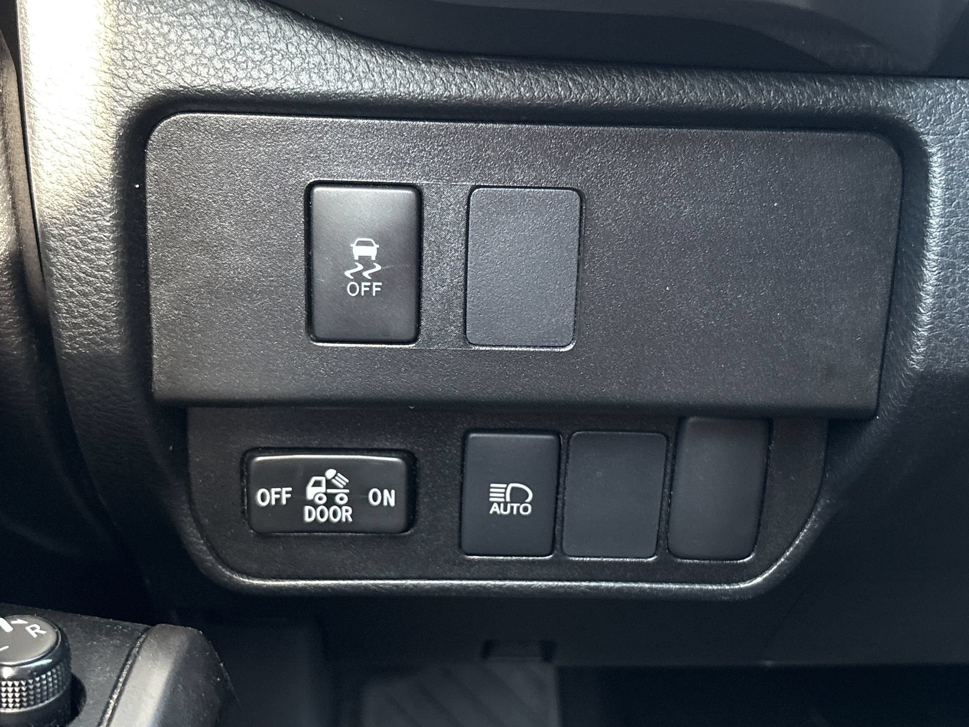 Used 2022 Toyota Tacoma SR5 w/ Technology Package RWD image 11