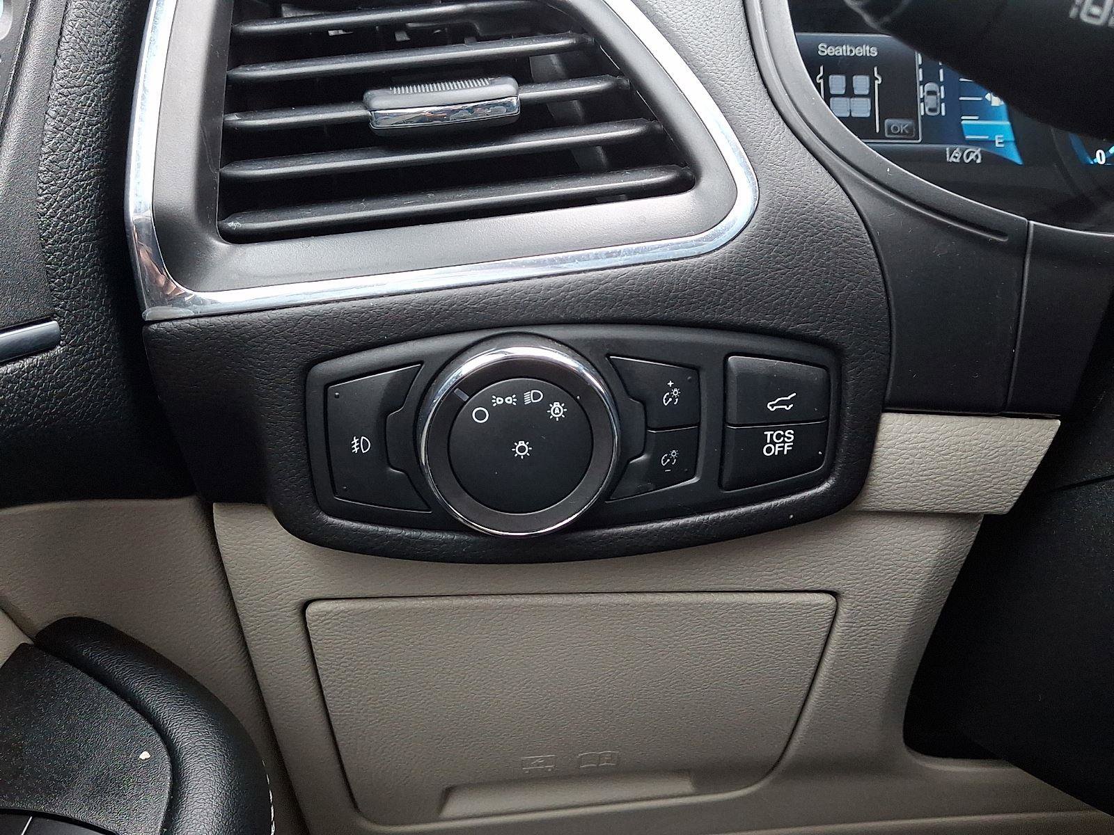 Certified 2022 Ford Edge Titanium image 21