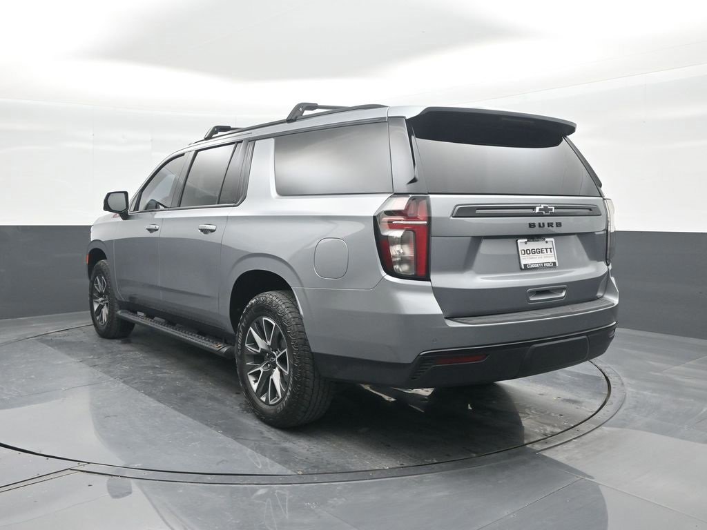 Used 2024 Chevrolet Suburban Z71 w/ Luxury Package image 3