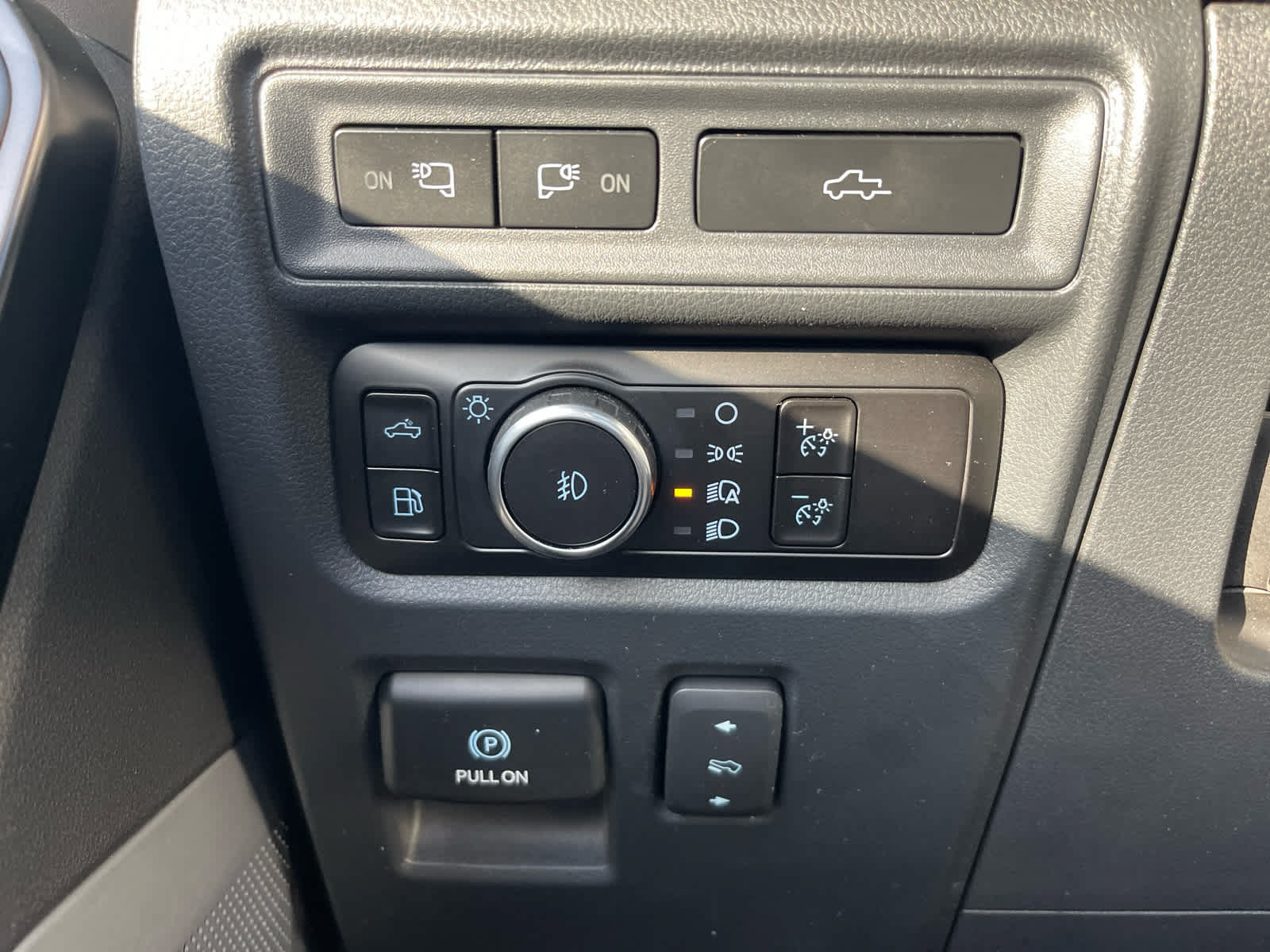 Certified 2023 Ford F150 Platinum w/ Equipment Group 701A High AWD/4WD image 11