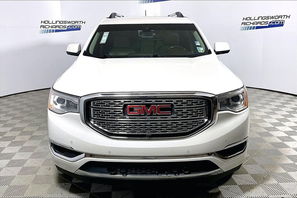 Used 2019 GMC Acadia Denali w/ Technology Package image 2