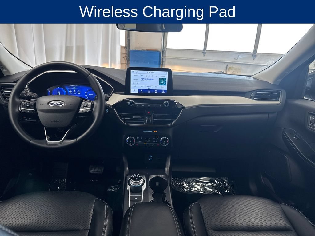 Certified 2022 Ford Escape SEL w/ Technology Package AWD/4WD image 14