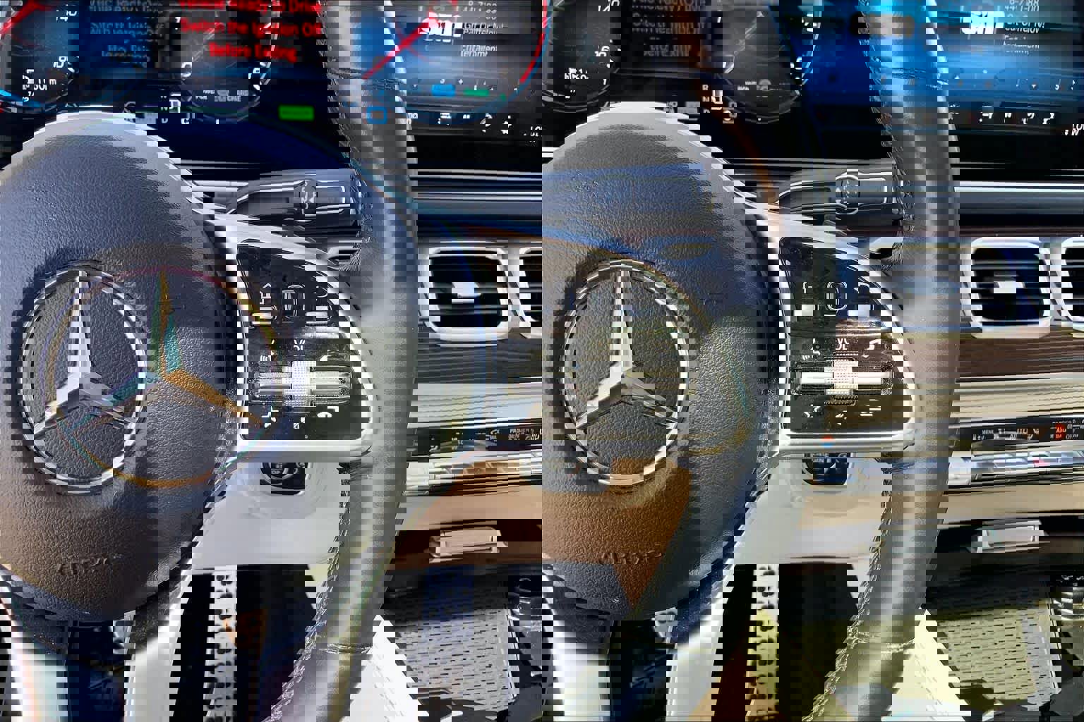 Used 2023 Mercedes-Benz GLS 450 4MATIC image 25