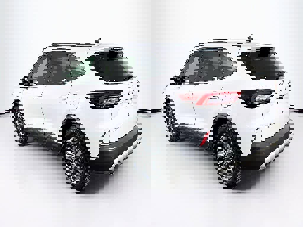 Certified 2025 Ford Escape ST-Line image 3