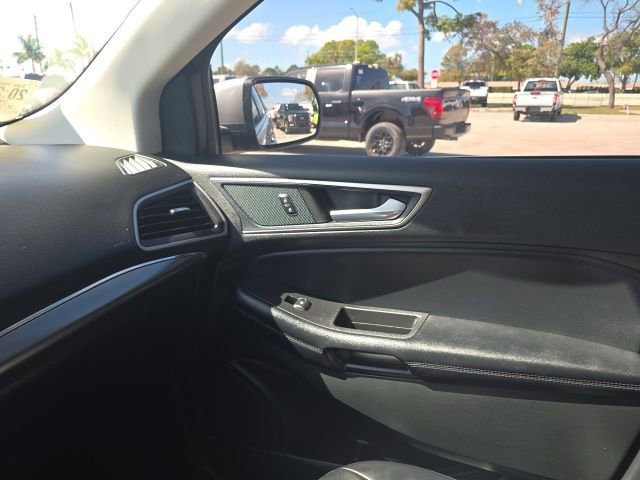 Certified 2022 Ford Edge SEL w/ Convenience Package image 15