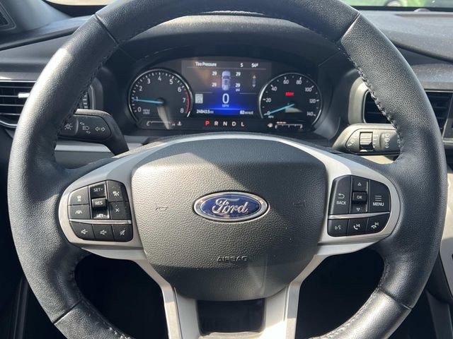 Certified 2023 Ford Explorer XLT w/ Equipment Group 202A AWD/4WD image 8