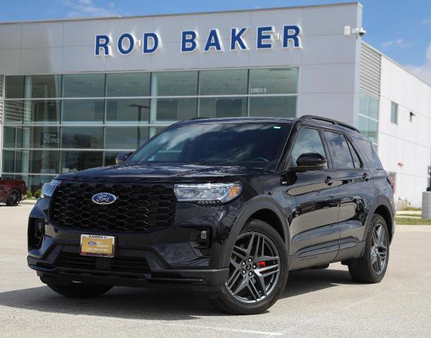 Certified 2025 Ford Explorer ST-Line w/ Premium Package image 11