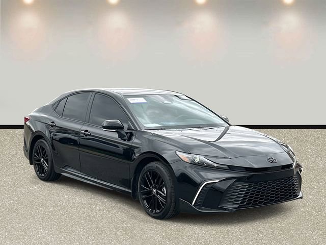 Used 2026 Toyota Camry SE w/ Convenience Package image 3